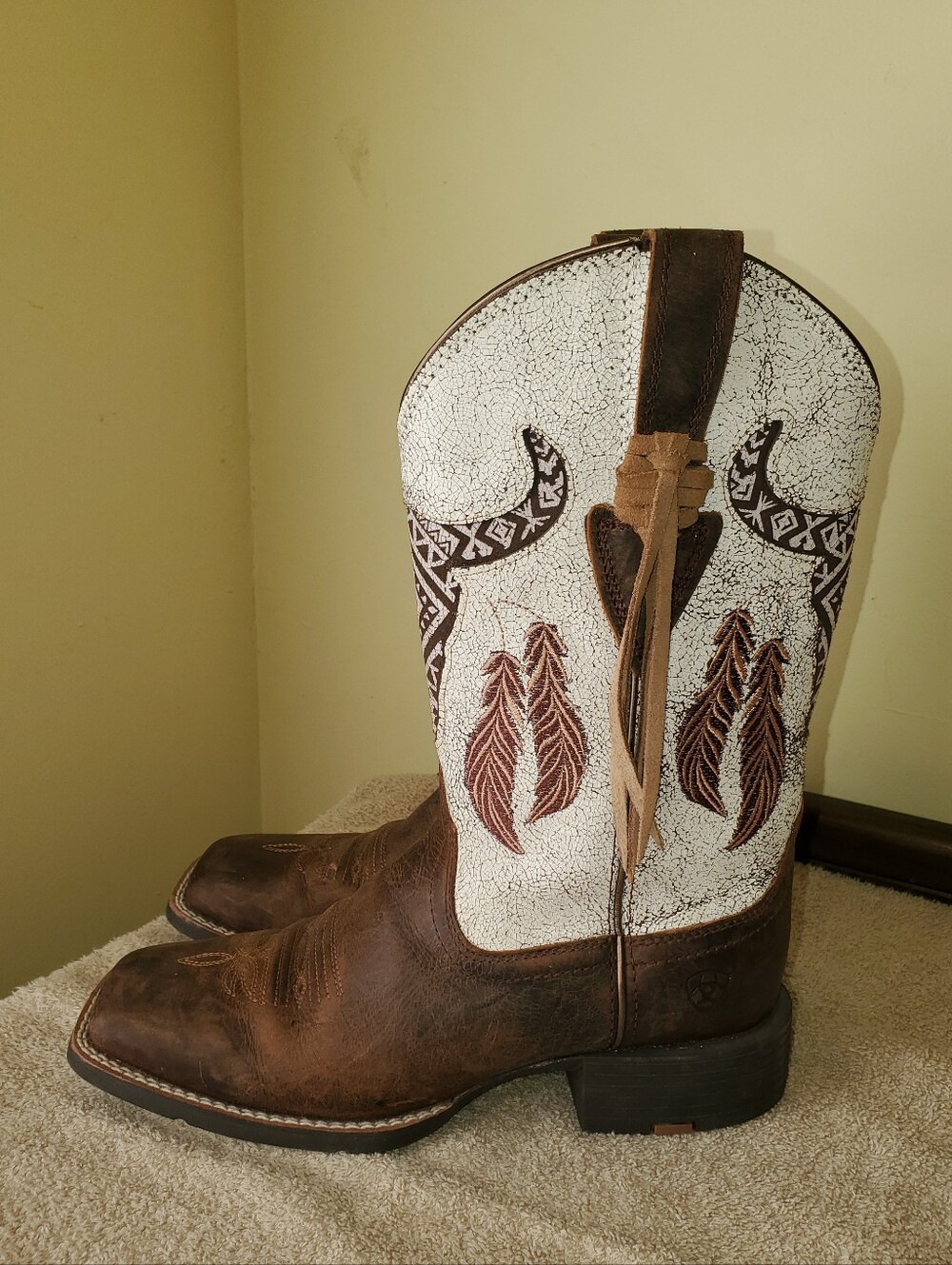 Ariat Round Up Southwest Tassel Cowboy Boots Sz 7.5 - Picture 1 of 7